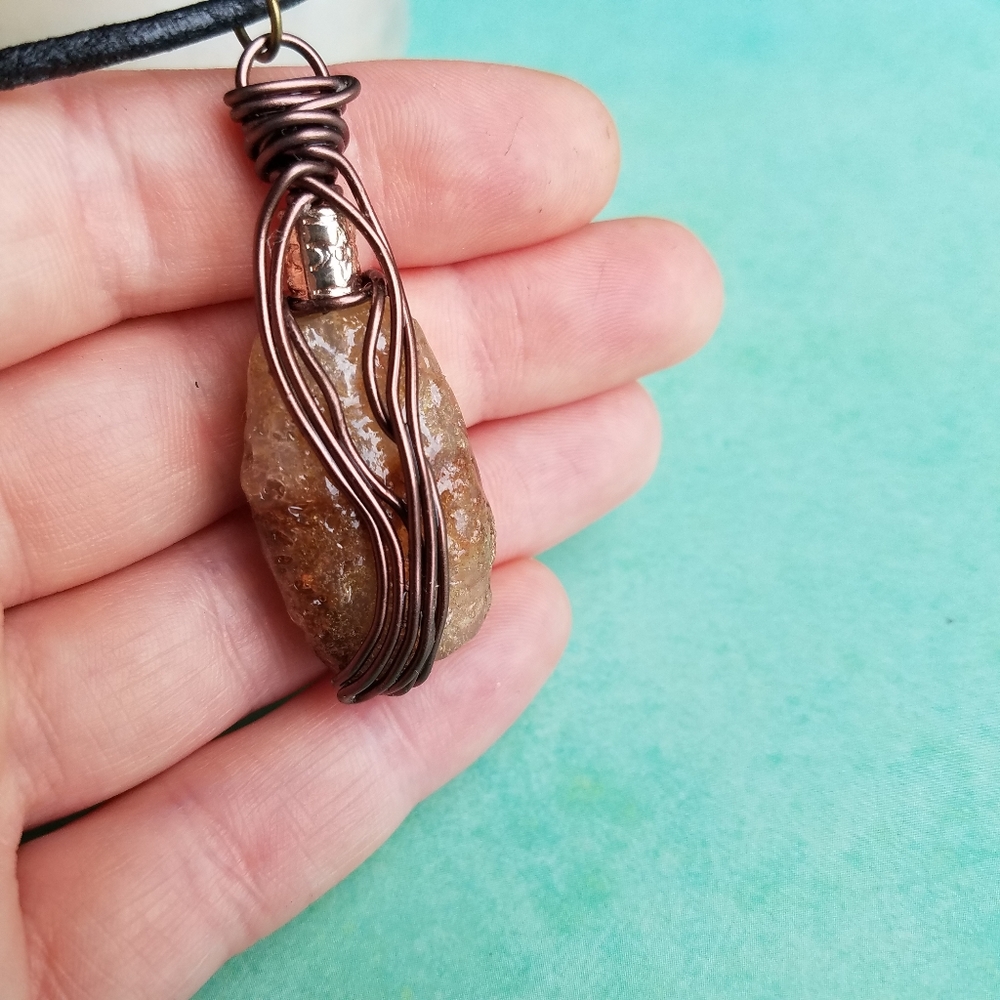 Women's Wire Wrapped Necklace Hand Crafted - Picture 6 of 6
